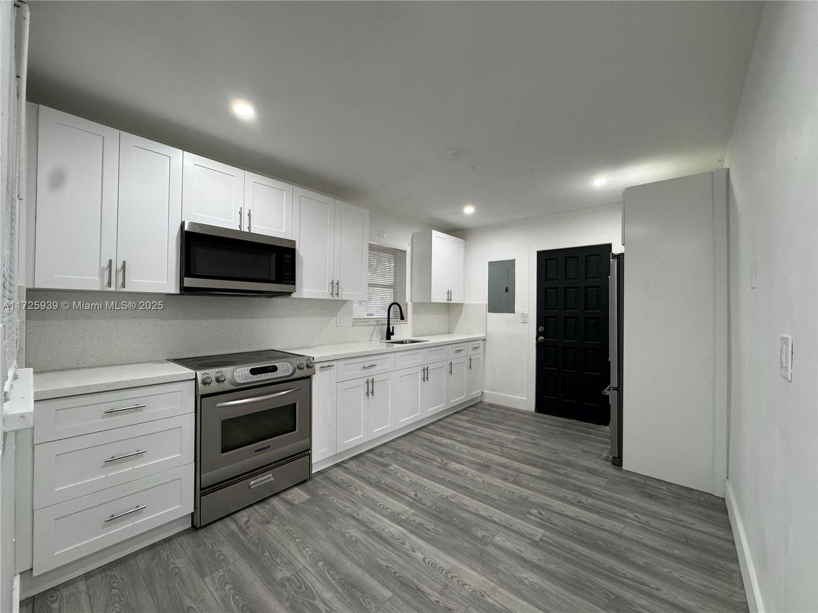 Real estate property located at 3970 190th St, Miami-dade, Carol City Gardens, Miami Gardens, FL