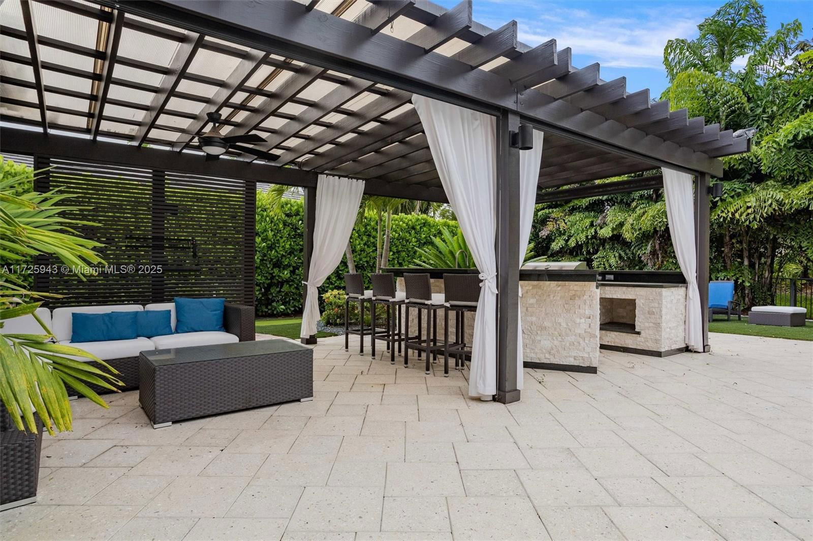 Real estate property located at 12075 81st Ct, Broward, Heron Bay North Plat 3, Parkland, FL