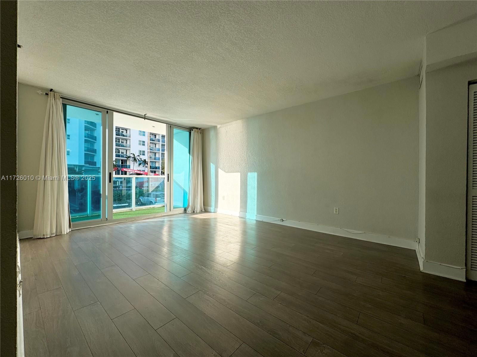 Real estate property located at 7501 Treasure Dr #1A, Miami-dade, Treasures On The Bay Ii C, North Bay Village, FL
