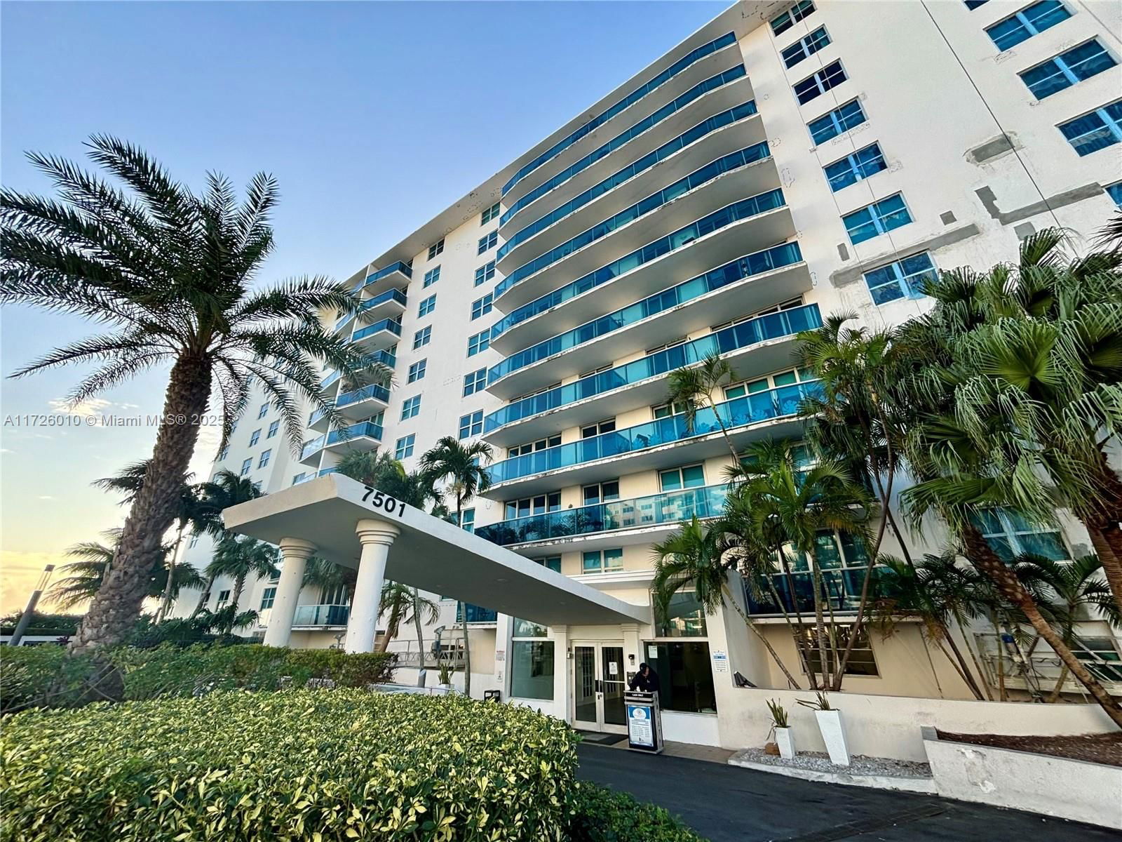 Real estate property located at 7501 Treasure Dr #1A, Miami-dade, Treasures On The Bay Ii C, North Bay Village, FL