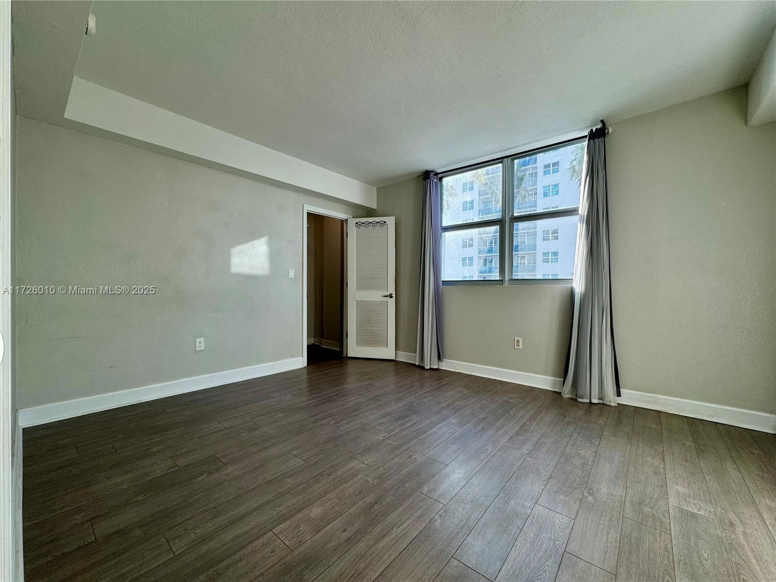 Real estate property located at 7501 Treasure Dr #1A, Miami-dade, Treasures On The Bay Ii C, North Bay Village, FL