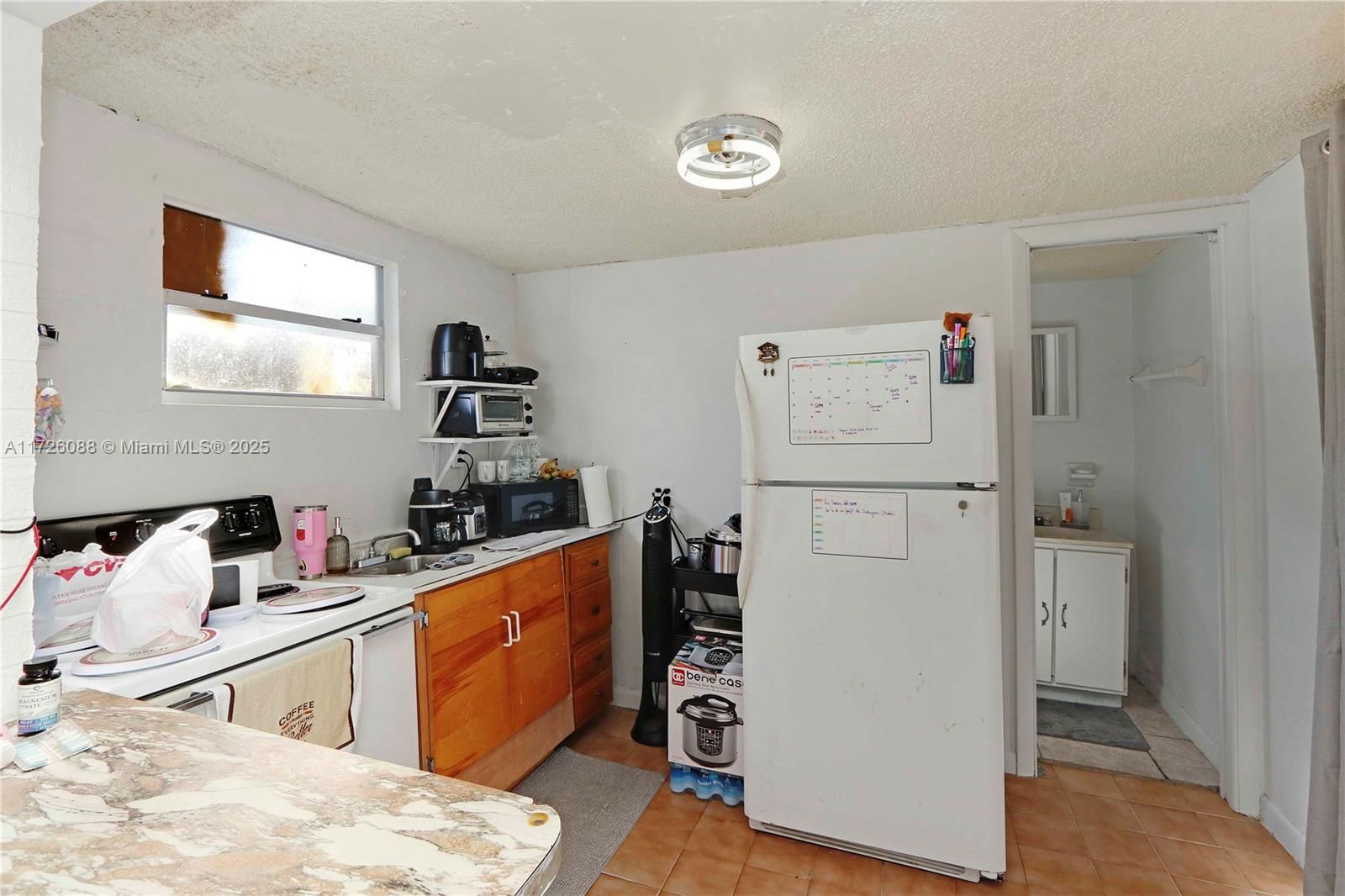 Real estate property located at 9320 43rd St, Miami-dade, Ascot Park, Miami, FL