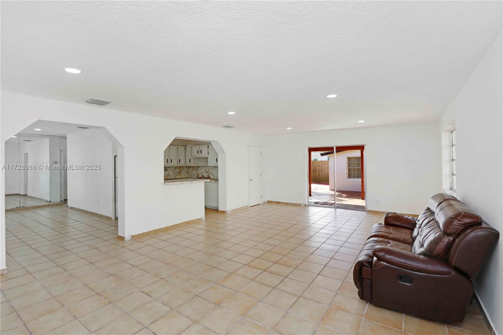 Real estate property located at 9320 43rd St, Miami-dade, Ascot Park, Miami, FL