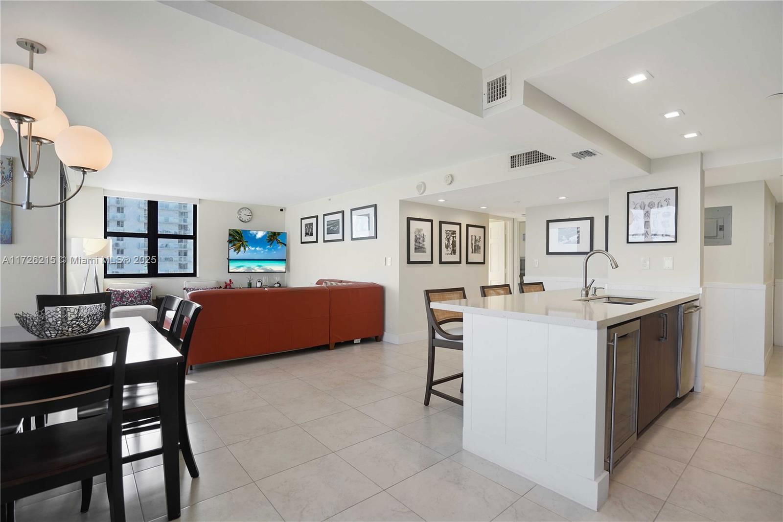Real estate property located at 2555 Collins Ave #1411, Miami-dade, Club Atlantis Condo, Miami Beach, FL