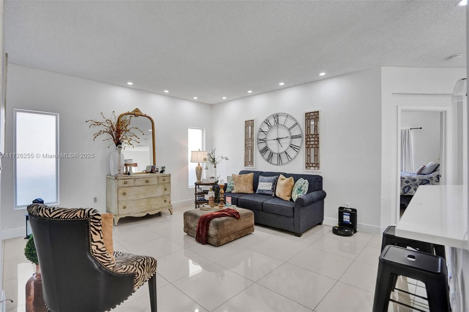 Real estate property located at 1295 171st Ave, Broward, Lakes Of Western Pines Re, Pembroke Pines, FL