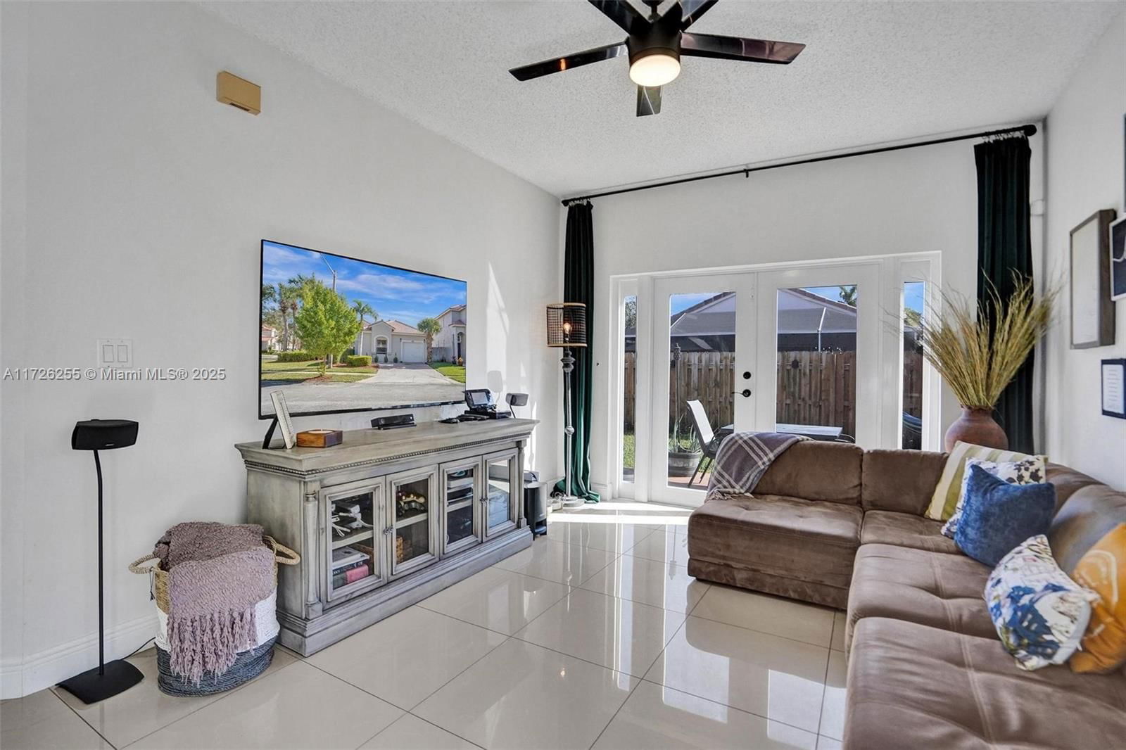 Real estate property located at 1295 171st Ave, Broward, Lakes Of Western Pines Re, Pembroke Pines, FL