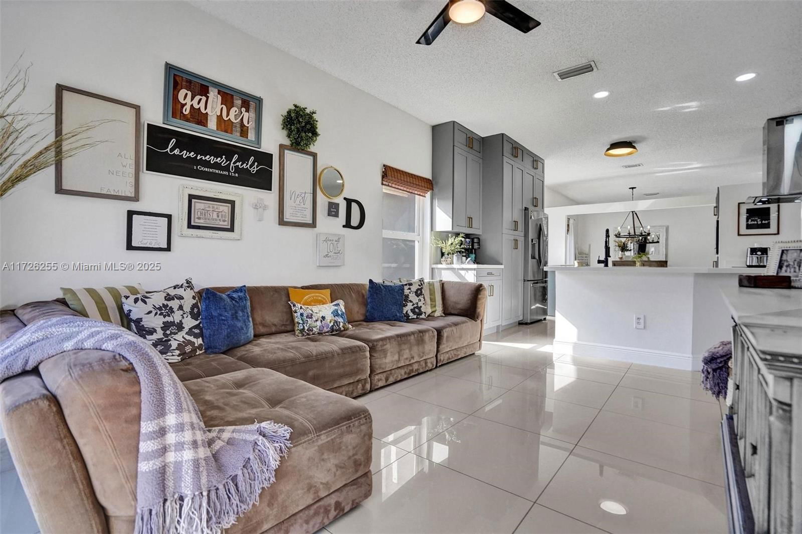 Real estate property located at 1295 171st Ave, Broward, Lakes Of Western Pines Re, Pembroke Pines, FL