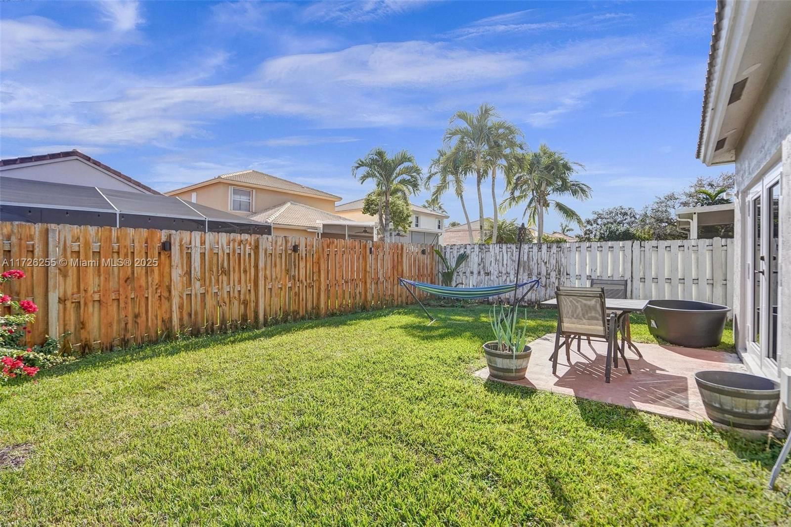Real estate property located at 1295 171st Ave, Broward, Lakes Of Western Pines Re, Pembroke Pines, FL