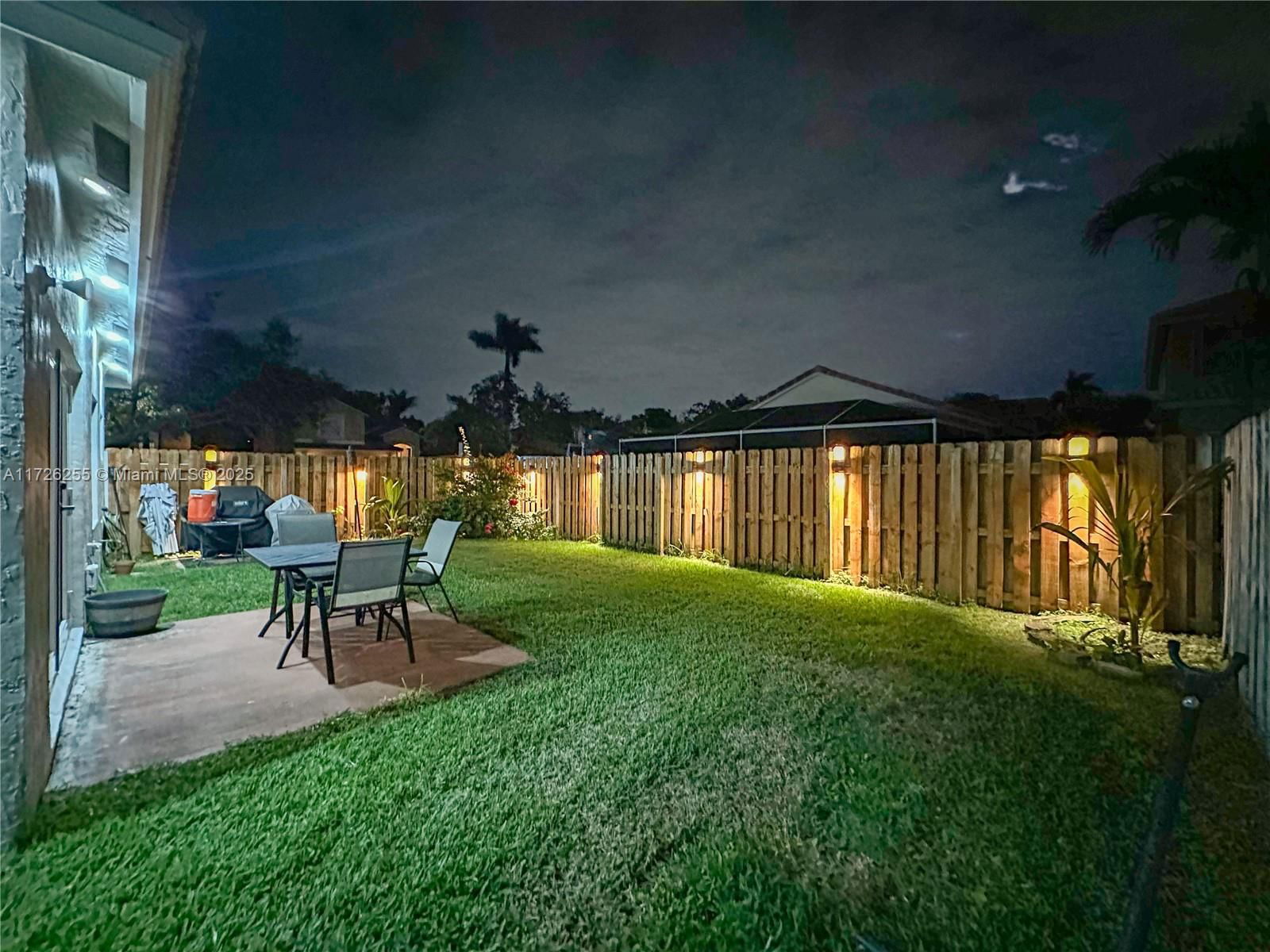 Real estate property located at 1295 171st Ave, Broward, Lakes Of Western Pines Re, Pembroke Pines, FL