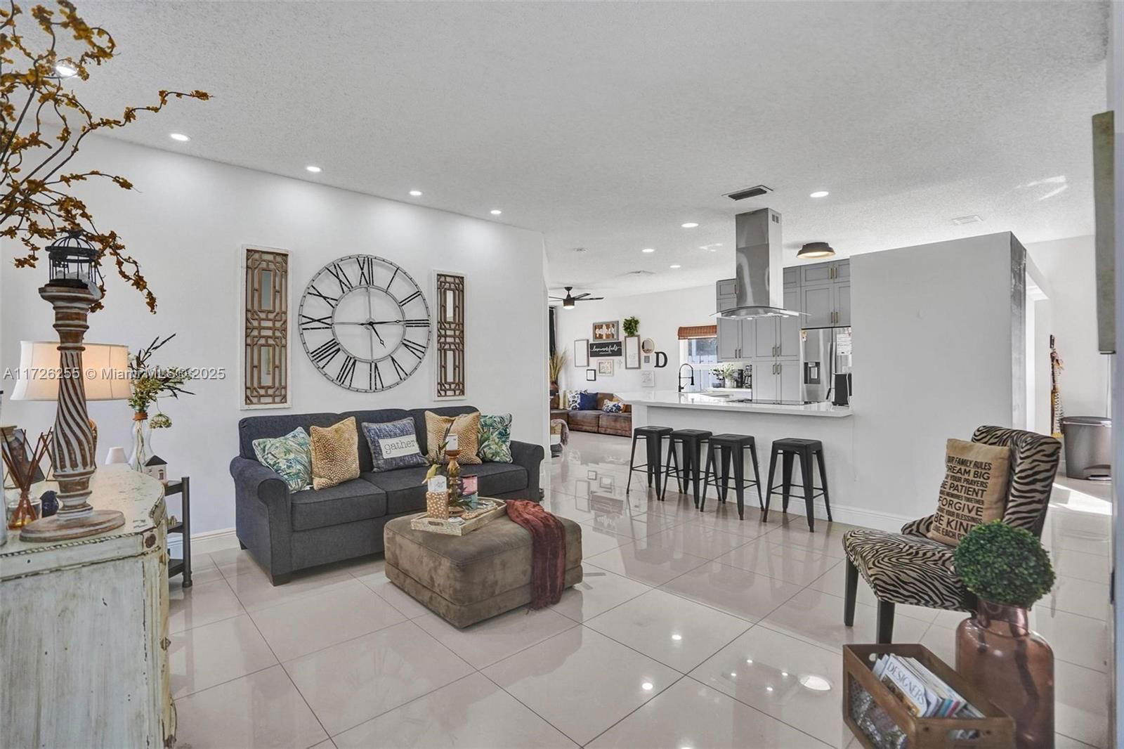 Real estate property located at 1295 171st Ave, Broward, Lakes Of Western Pines Re, Pembroke Pines, FL