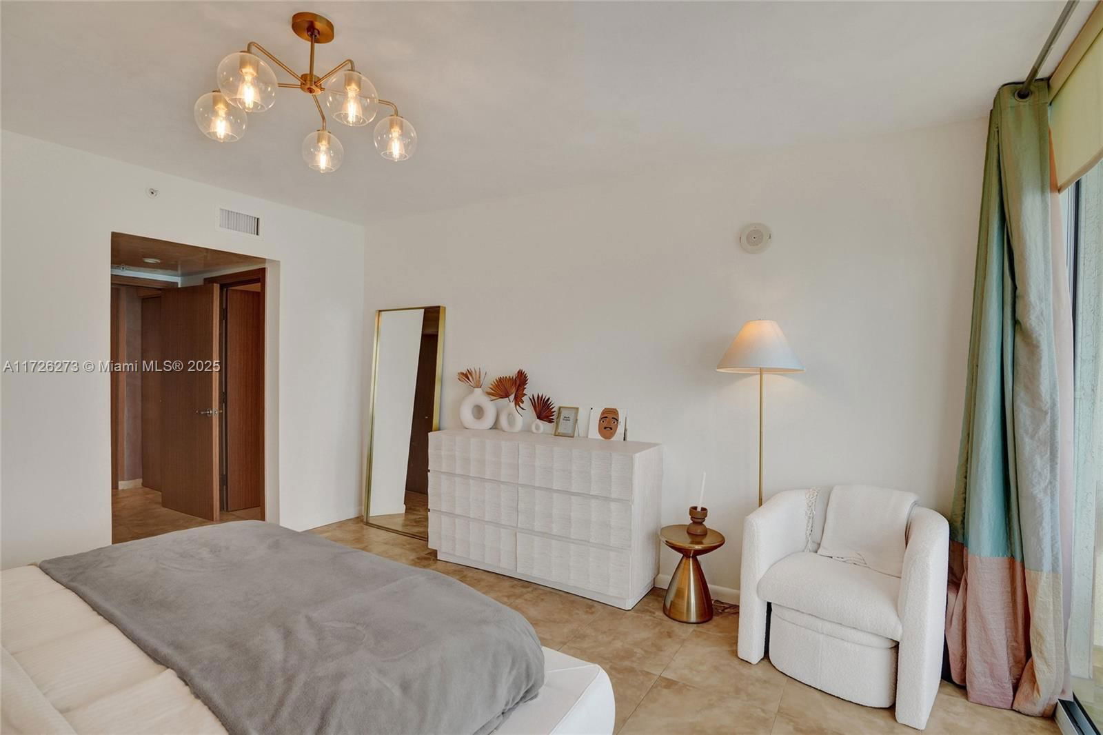 Real estate property located at 16699 Collins Ave #2609, Miami-dade, La Perla Condo, Sunny Isles Beach, FL