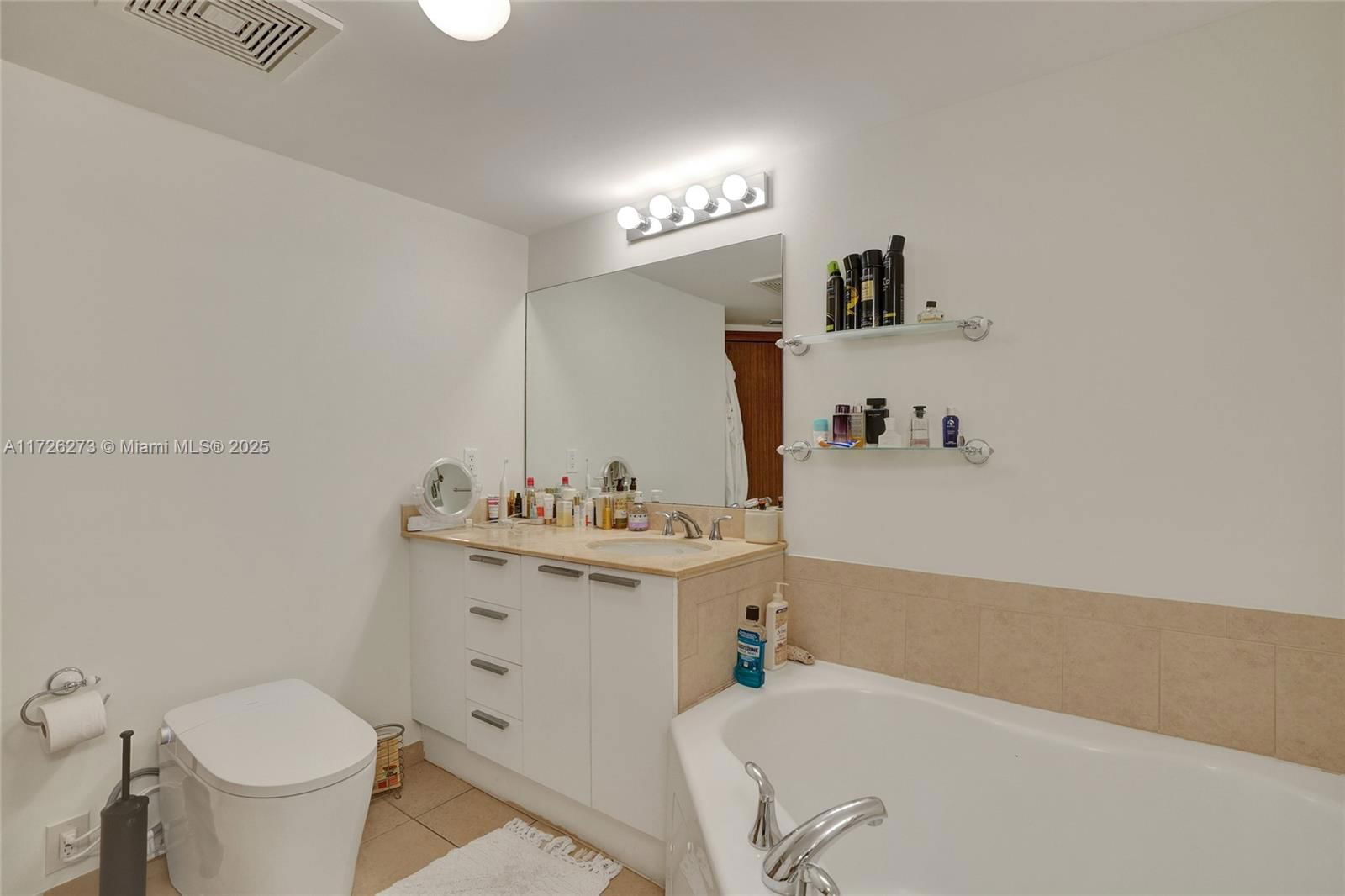 Real estate property located at 16699 Collins Ave #2609, Miami-dade, La Perla Condo, Sunny Isles Beach, FL