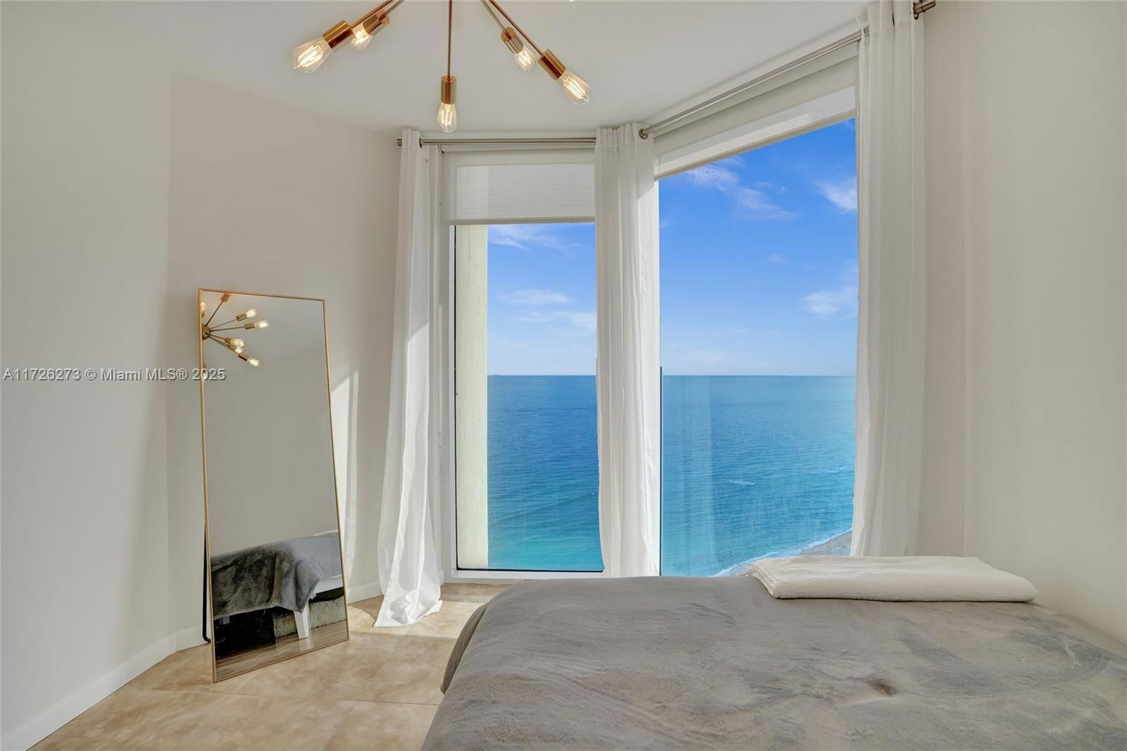 Real estate property located at 16699 Collins Ave #2609, Miami-dade, La Perla Condo, Sunny Isles Beach, FL