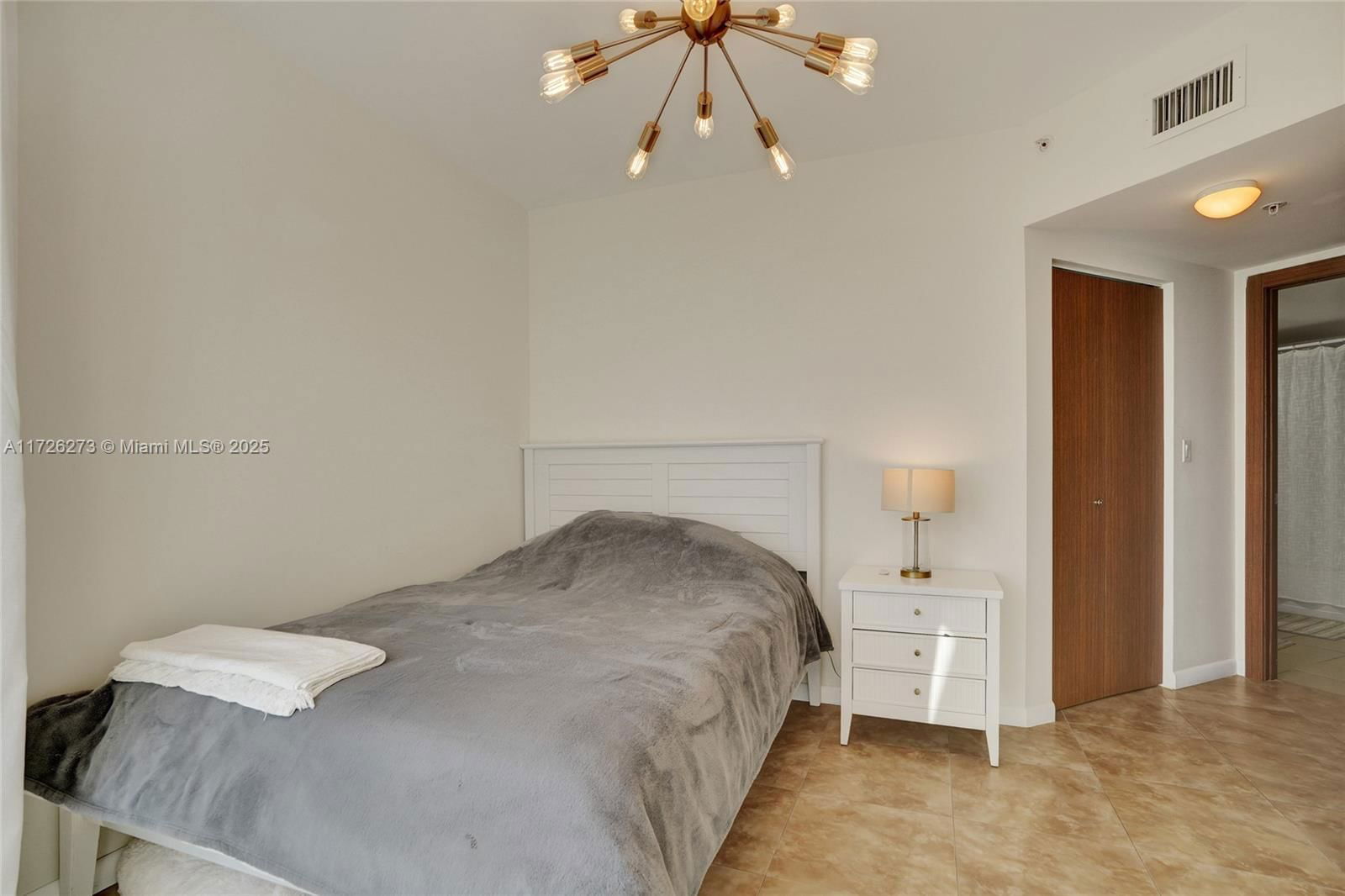 Real estate property located at 16699 Collins Ave #2609, Miami-dade, La Perla Condo, Sunny Isles Beach, FL