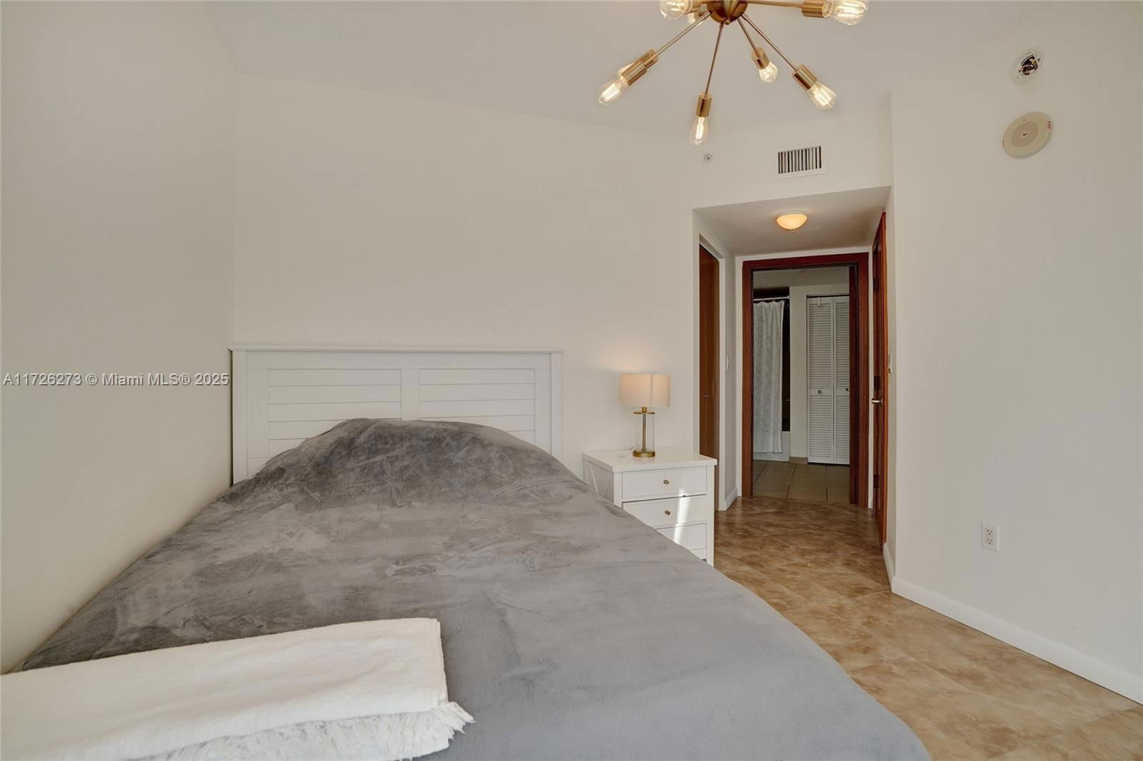 Real estate property located at 16699 Collins Ave #2609, Miami-dade, La Perla Condo, Sunny Isles Beach, FL