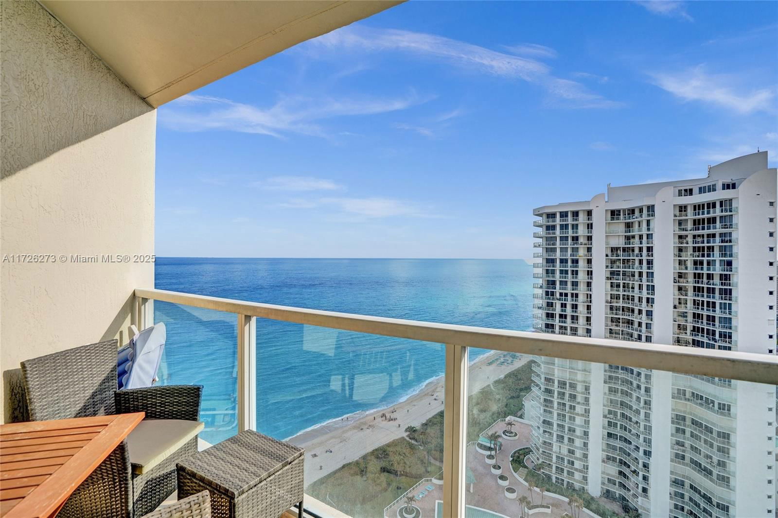 Real estate property located at 16699 Collins Ave #2609, Miami-dade, La Perla Condo, Sunny Isles Beach, FL