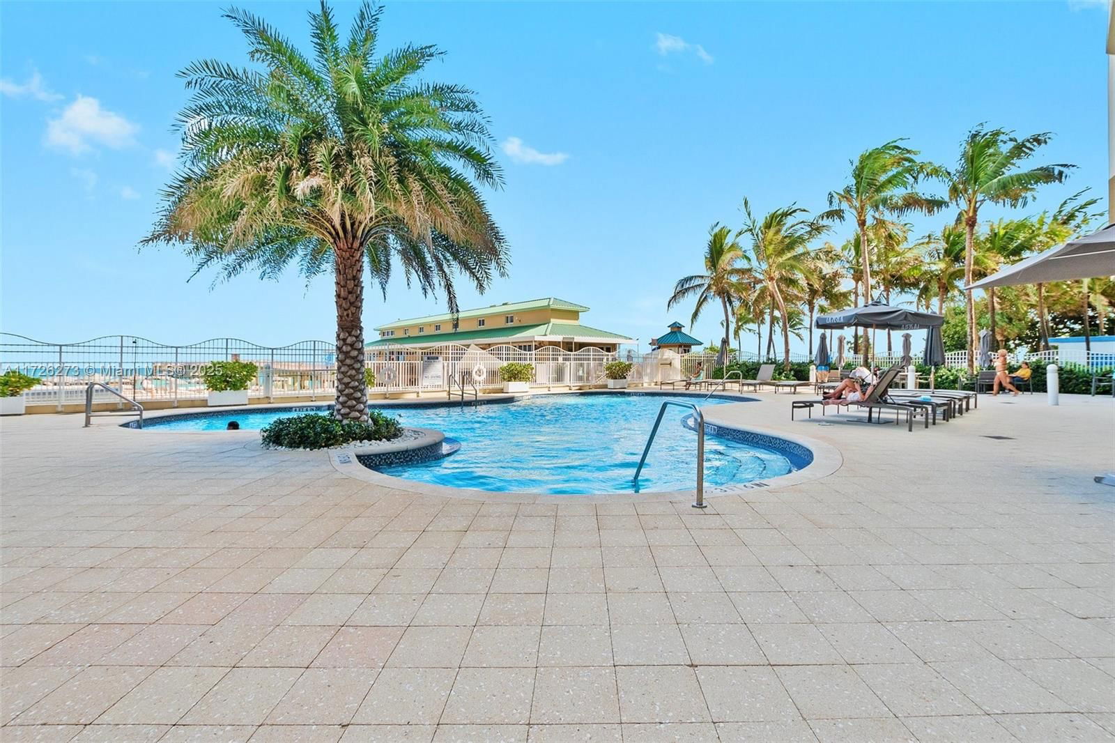 Real estate property located at 16699 Collins Ave #2609, Miami-dade, La Perla Condo, Sunny Isles Beach, FL