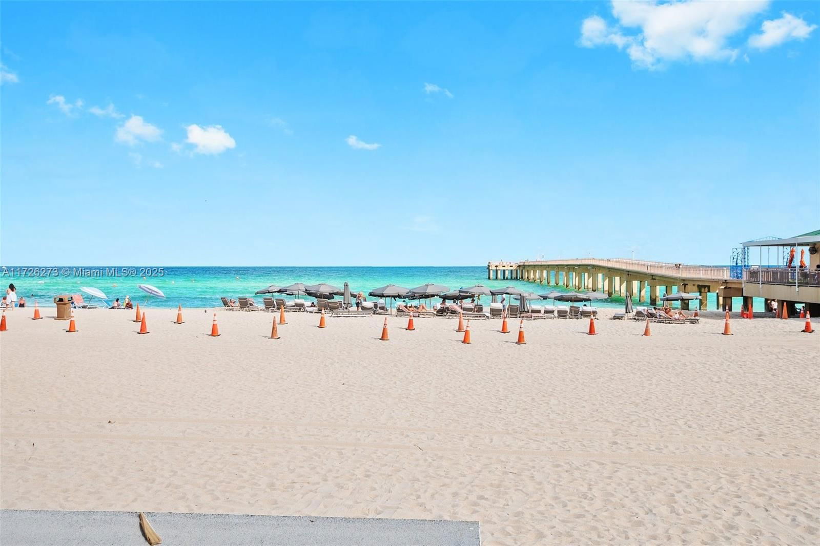 Real estate property located at 16699 Collins Ave #2609, Miami-dade, La Perla Condo, Sunny Isles Beach, FL