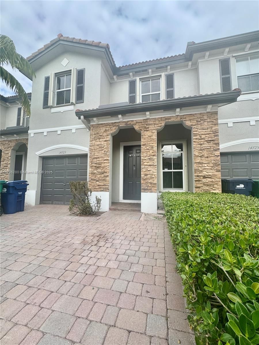 Real estate property located at 14729 25th St, Miami-dade, Coral Lakes Kingdom, Miami, FL