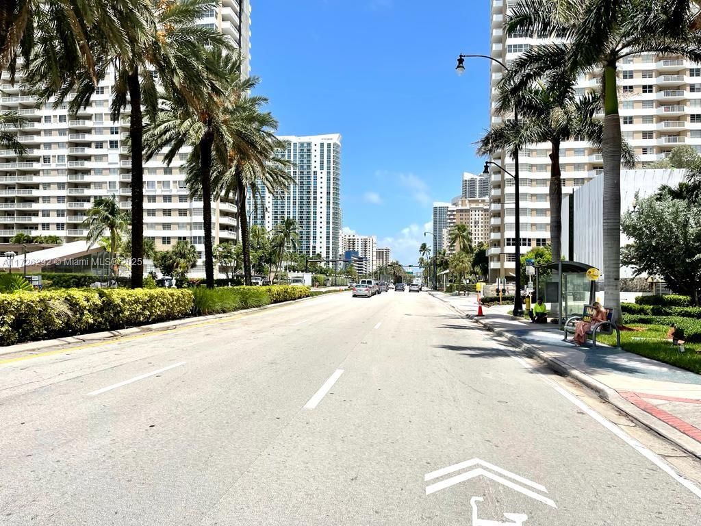 Real estate property located at 2030 Ocean Dr #1518, Broward, Parker Plaza Condo Estate, Hallandale Beach, FL