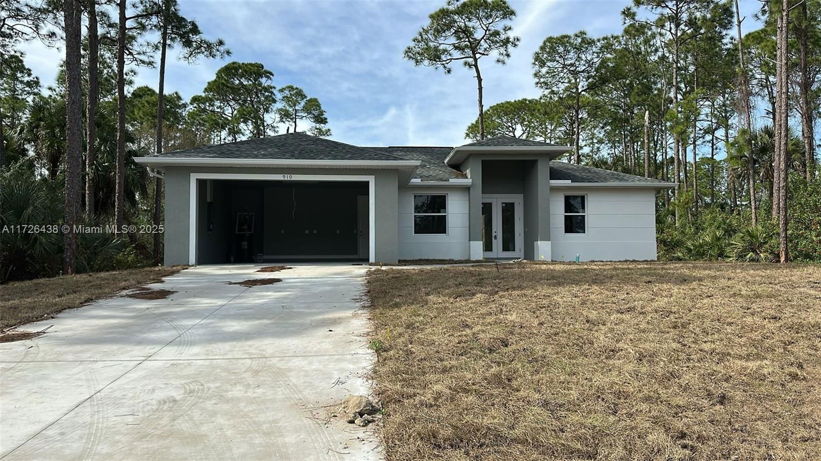 Real estate property located at 910 EMERALD ST, Hendry, Banyan Village, La Belle, FL