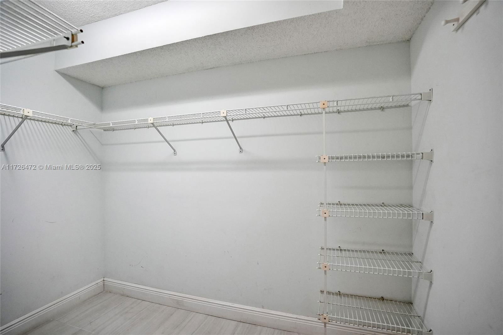 Real estate property located at 1001 128th Ter #207B, Broward, Cambridge At Century, Pembroke Pines, FL
