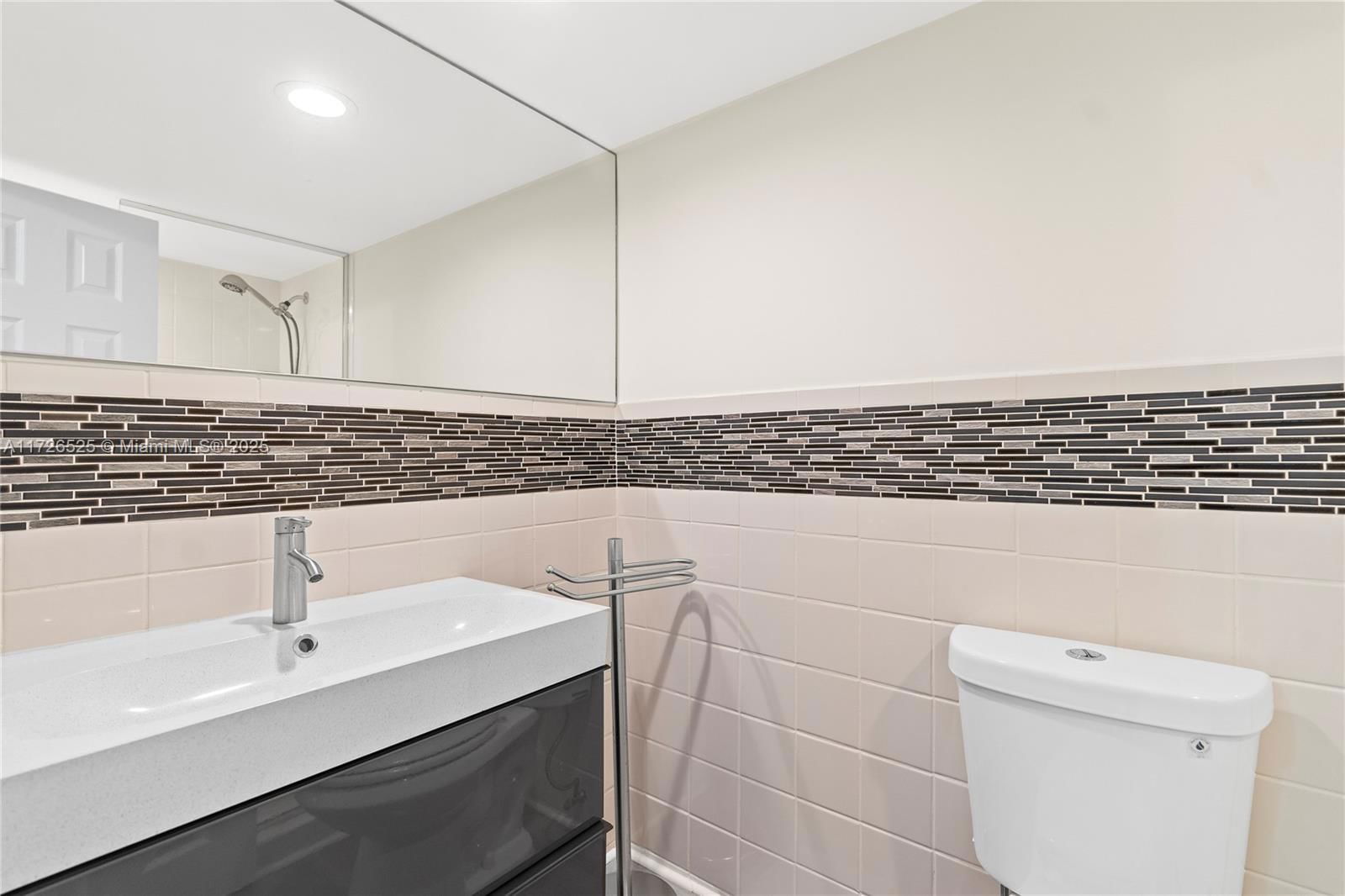 Real estate property located at 18181 31st Ct #2205, Miami-dade, Tower At Biscayne Cove Co, Aventura, FL