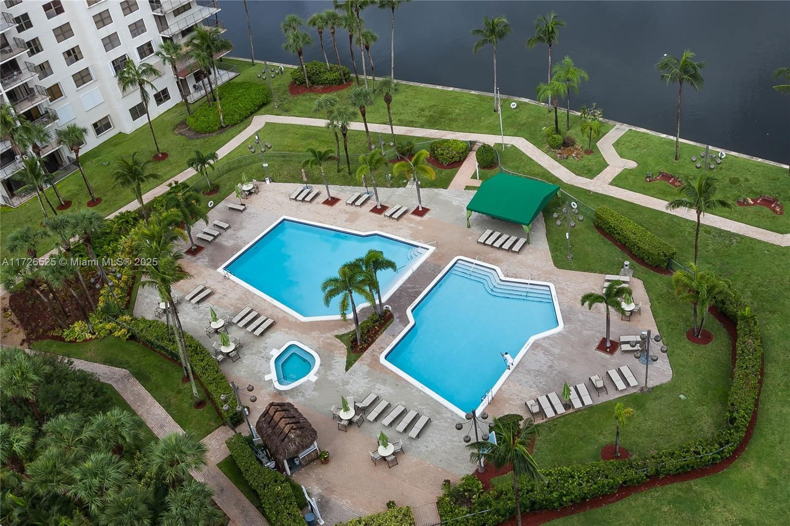 Real estate property located at 18181 31st Ct #2205, Miami-dade, Tower At Biscayne Cove Co, Aventura, FL