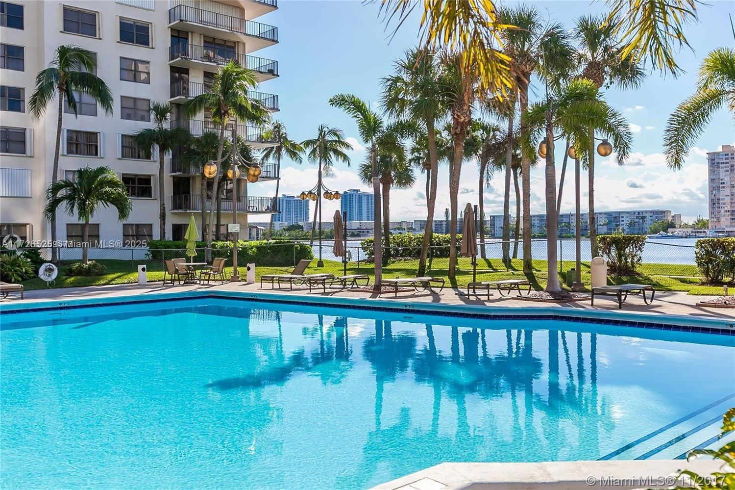 Real estate property located at 18181 31st Ct #2205, Miami-dade, Tower At Biscayne Cove Co, Aventura, FL