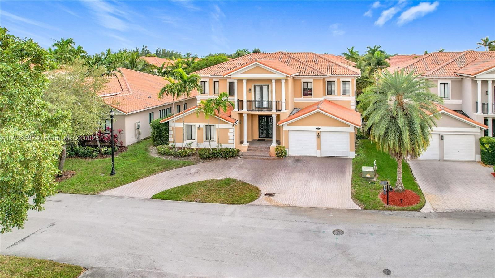 Real estate property located at 7924 194th St, Miami-Dade, CUTLER CAY, Cutler Bay, FL