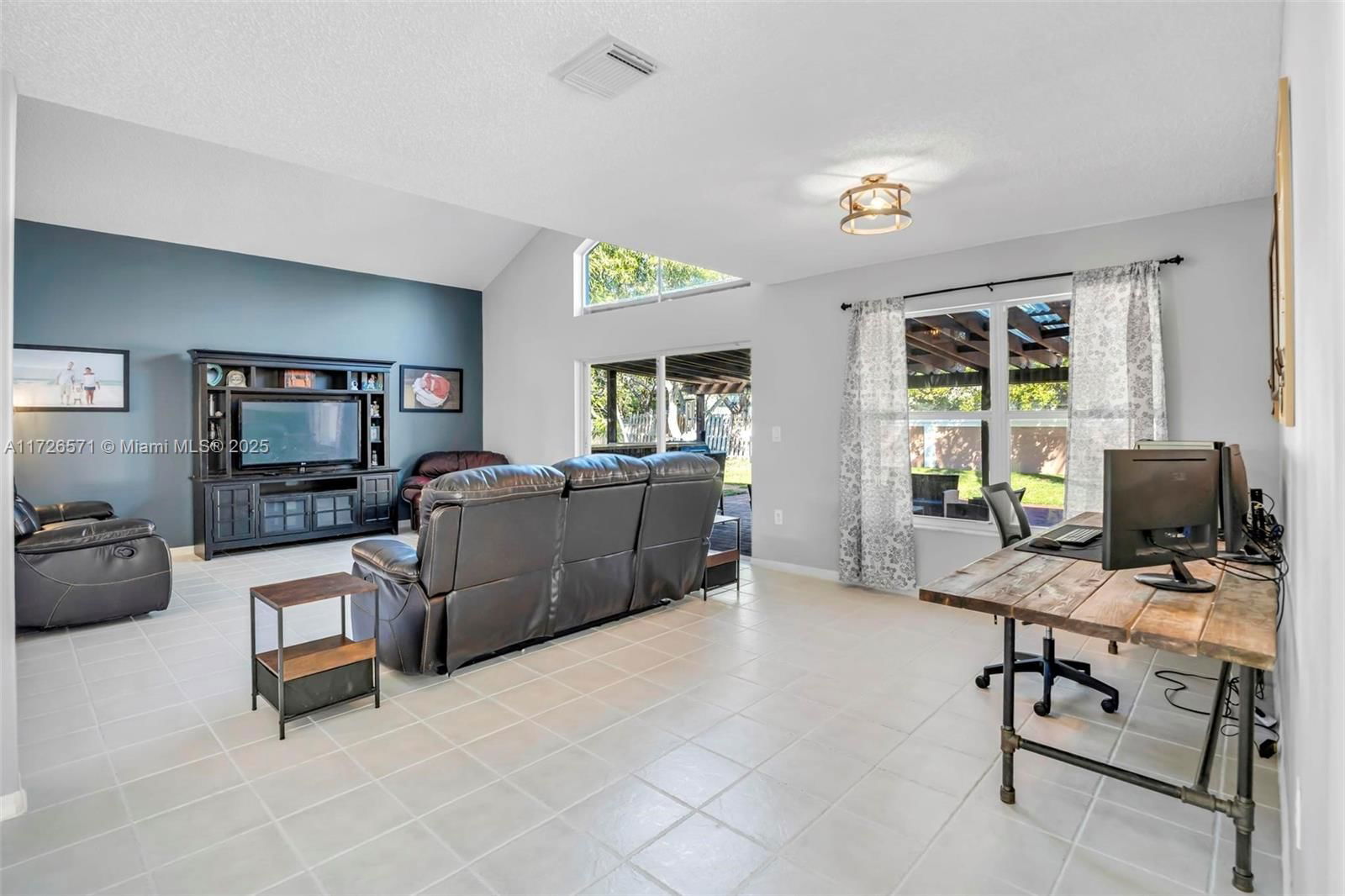 Real estate property located at 19115 25th Ct, Broward, Sunset Lakes Plat Two, Miramar, FL