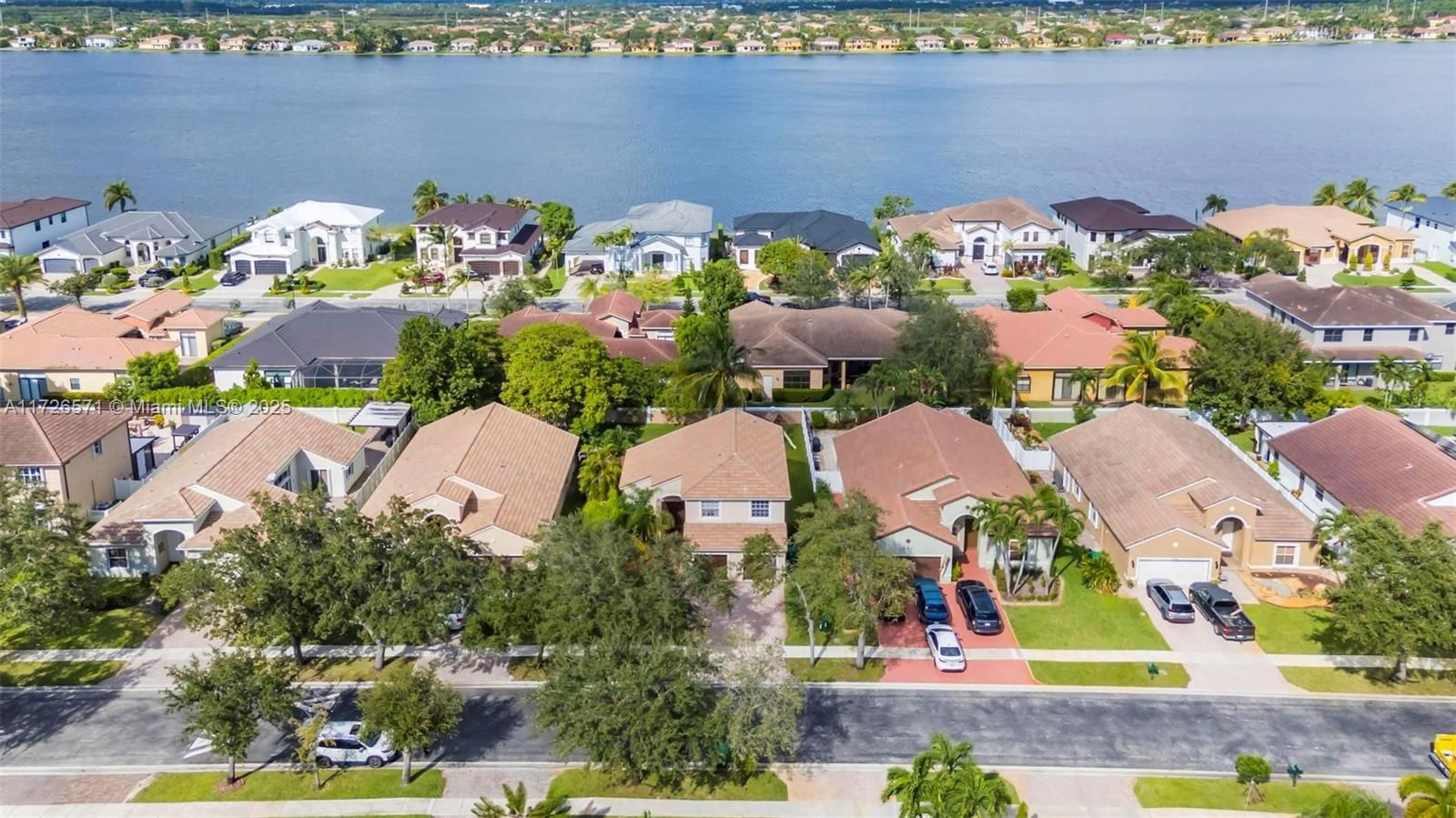 Real estate property located at 19115 25th Ct, Broward, Sunset Lakes Plat Two, Miramar, FL