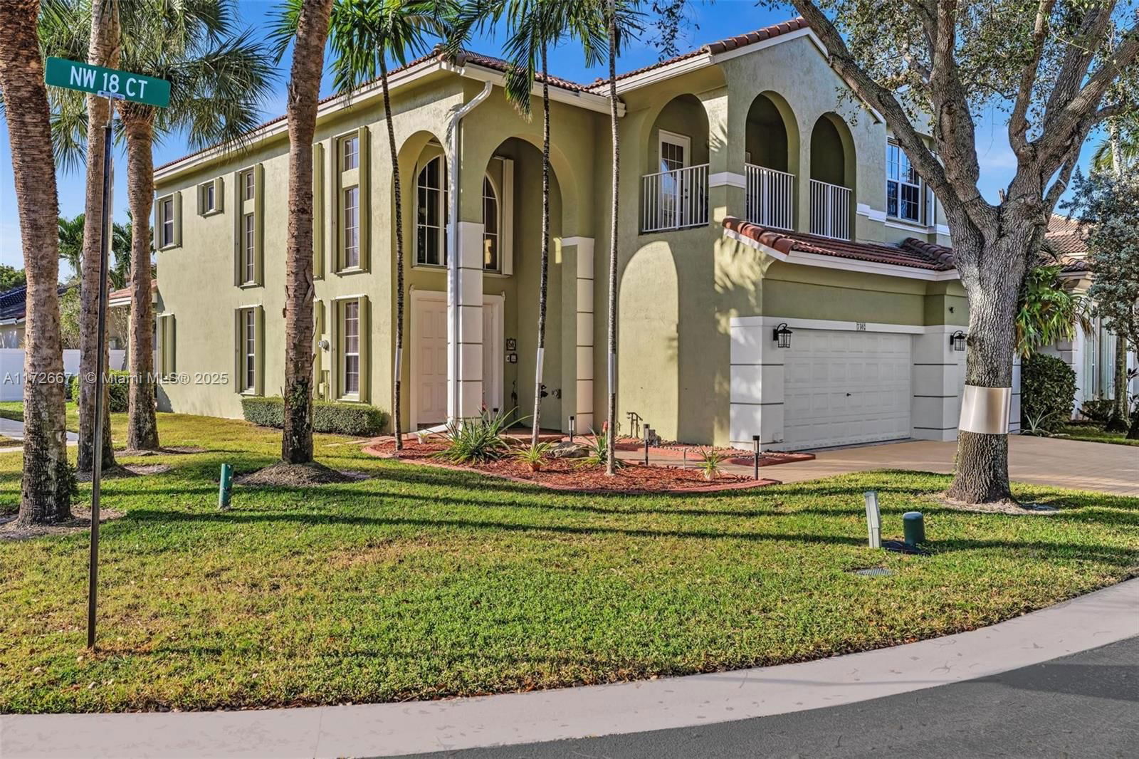 Real estate property located at 7302 18th Ct, Broward, Walnut Creek Replat No 1, Pembroke Pines, FL