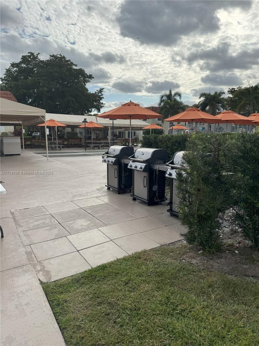 Real estate property located at 375 56th Ave #201, Broward, Meadows Condo, Margate, FL
