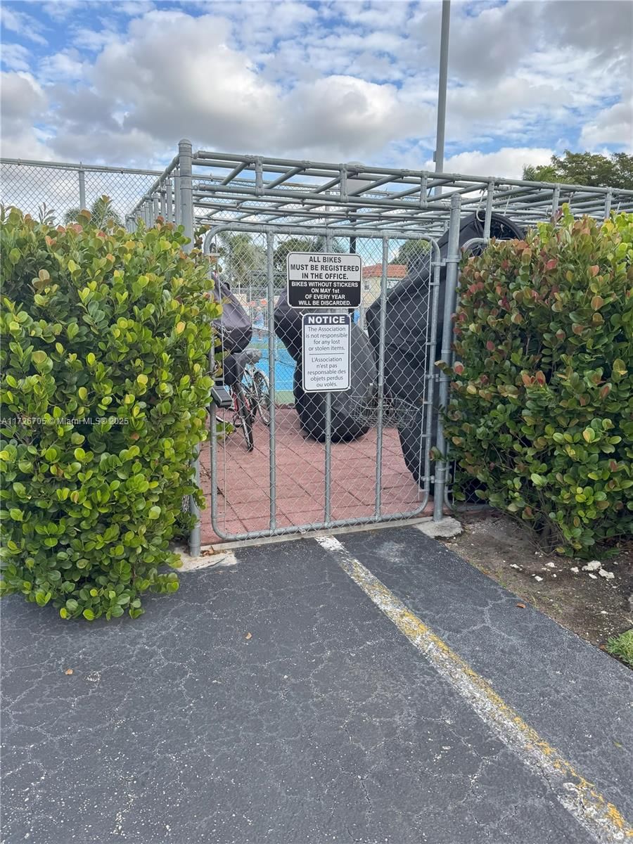 Real estate property located at 375 56th Ave #201, Broward, Meadows Condo, Margate, FL