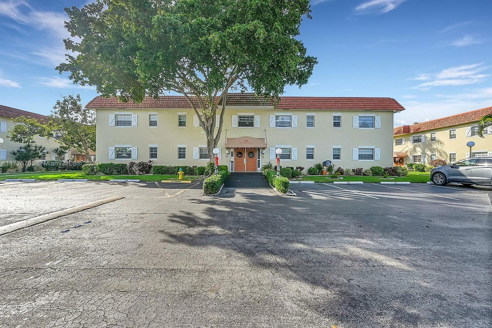 Real estate property located at 375 56th Ave #201, Broward, Meadows Condo, Margate, FL