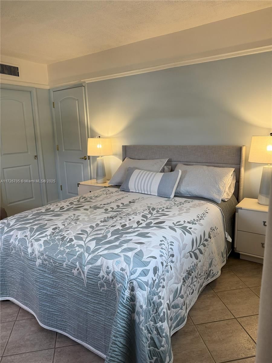 Real estate property located at 375 56th Ave #201, Broward, Meadows Condo, Margate, FL