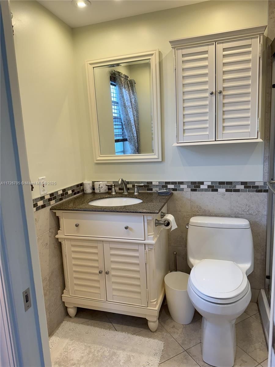 Real estate property located at 375 56th Ave #201, Broward, Meadows Condo, Margate, FL