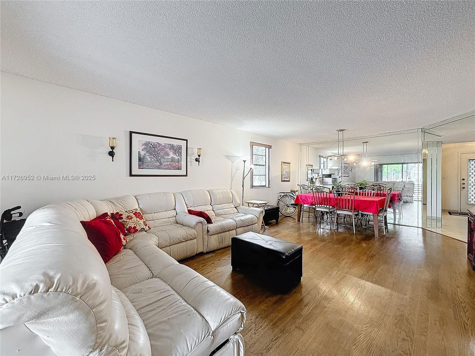 Real estate property located at 4975 Sabal Palm Blvd #214, Broward, Lakes Of Carriage Hills, Tamarac, FL
