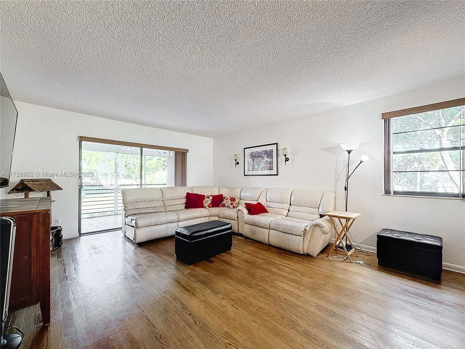 Real estate property located at 4975 Sabal Palm Blvd #214, Broward, Lakes Of Carriage Hills, Tamarac, FL
