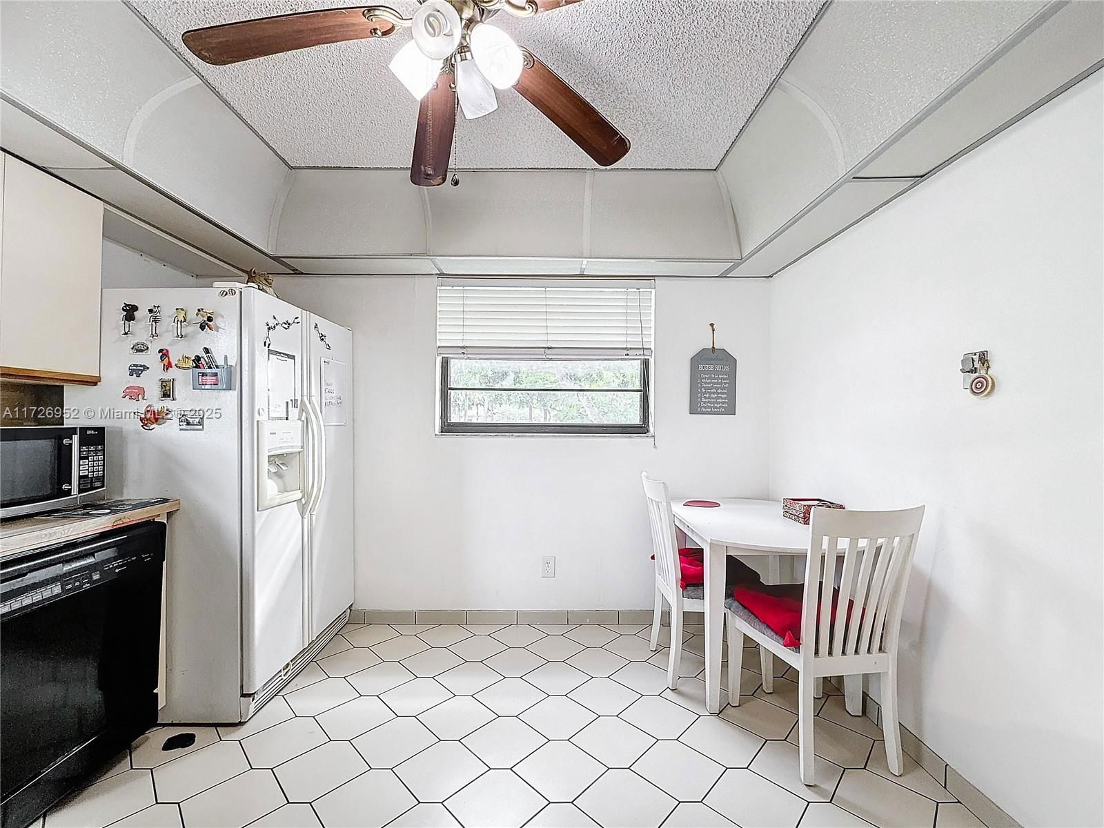 Real estate property located at 4975 Sabal Palm Blvd #214, Broward, Lakes Of Carriage Hills, Tamarac, FL