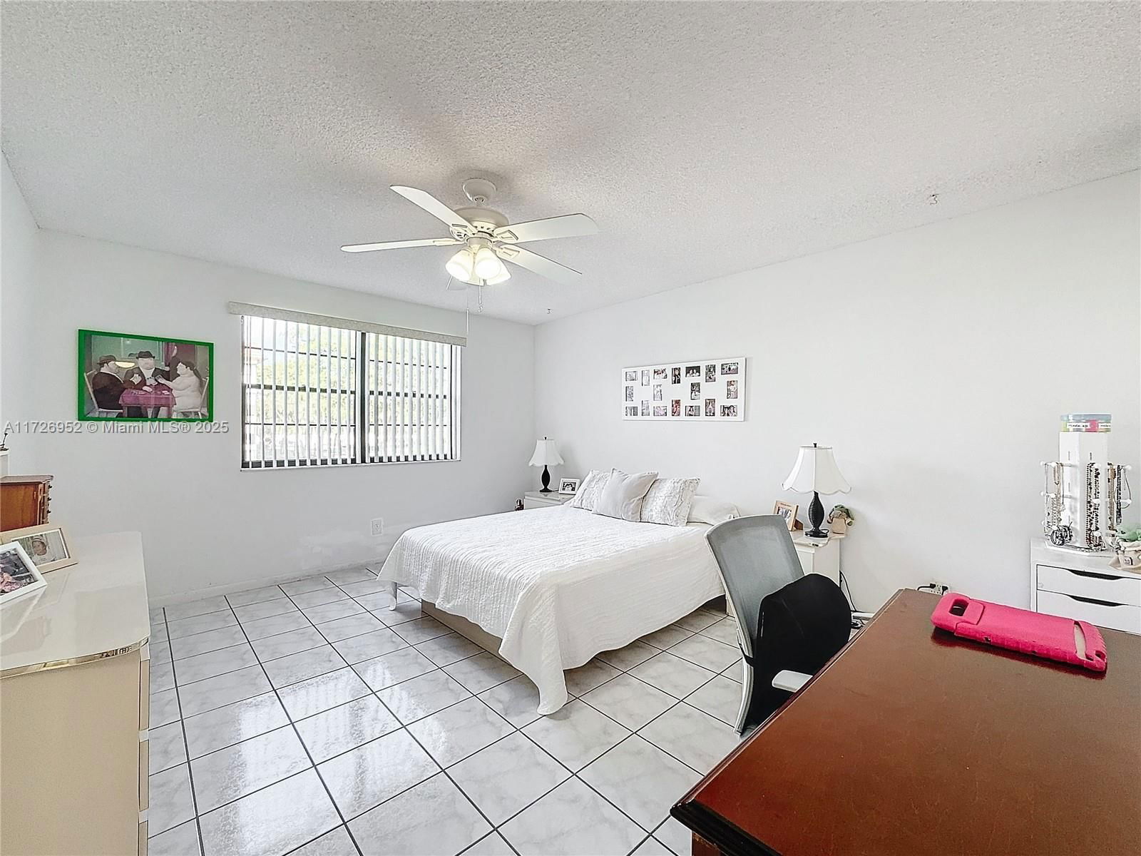 Real estate property located at 4975 Sabal Palm Blvd #214, Broward, Lakes Of Carriage Hills, Tamarac, FL