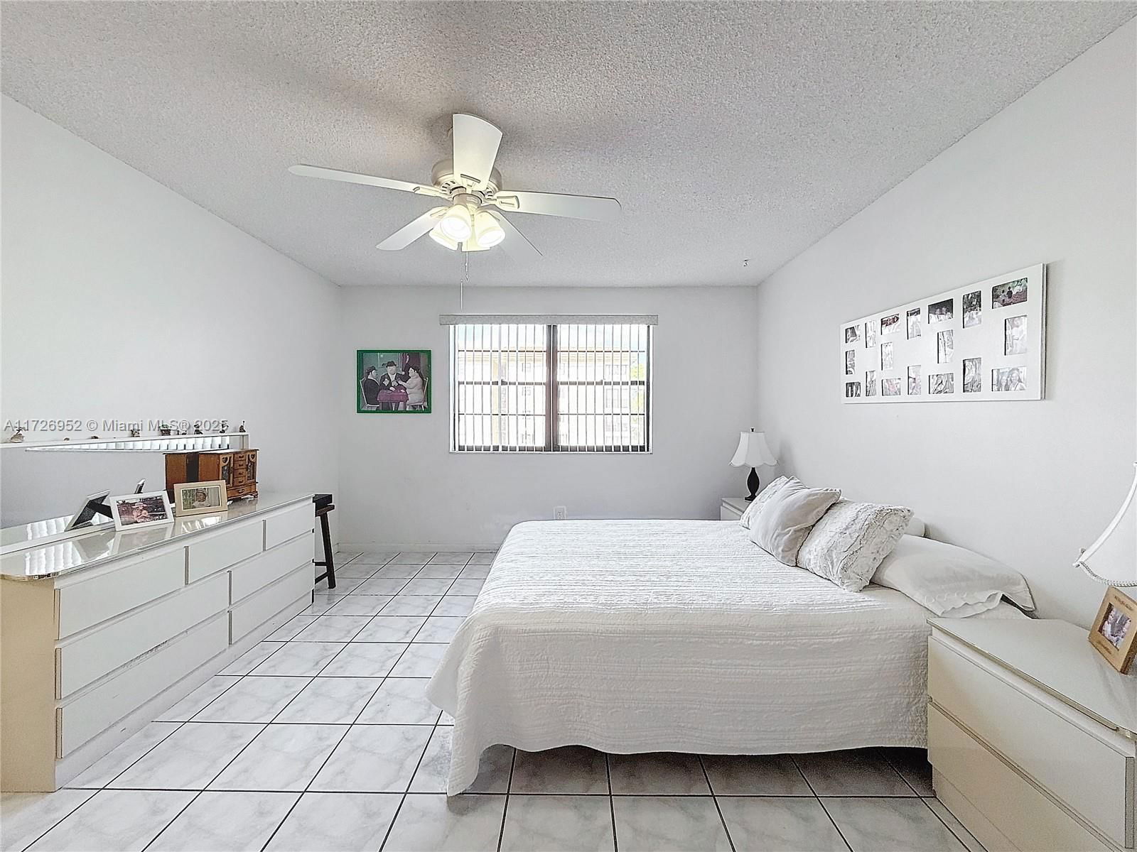 Real estate property located at 4975 Sabal Palm Blvd #214, Broward, Lakes Of Carriage Hills, Tamarac, FL