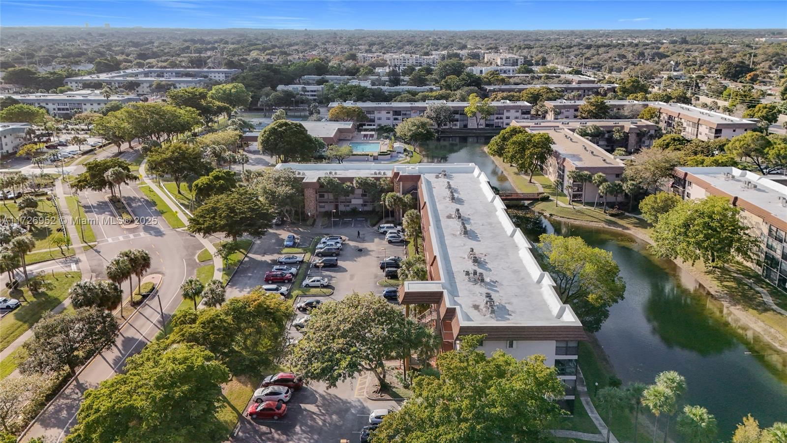 Real estate property located at 4975 Sabal Palm Blvd #214, Broward, Lakes Of Carriage Hills, Tamarac, FL