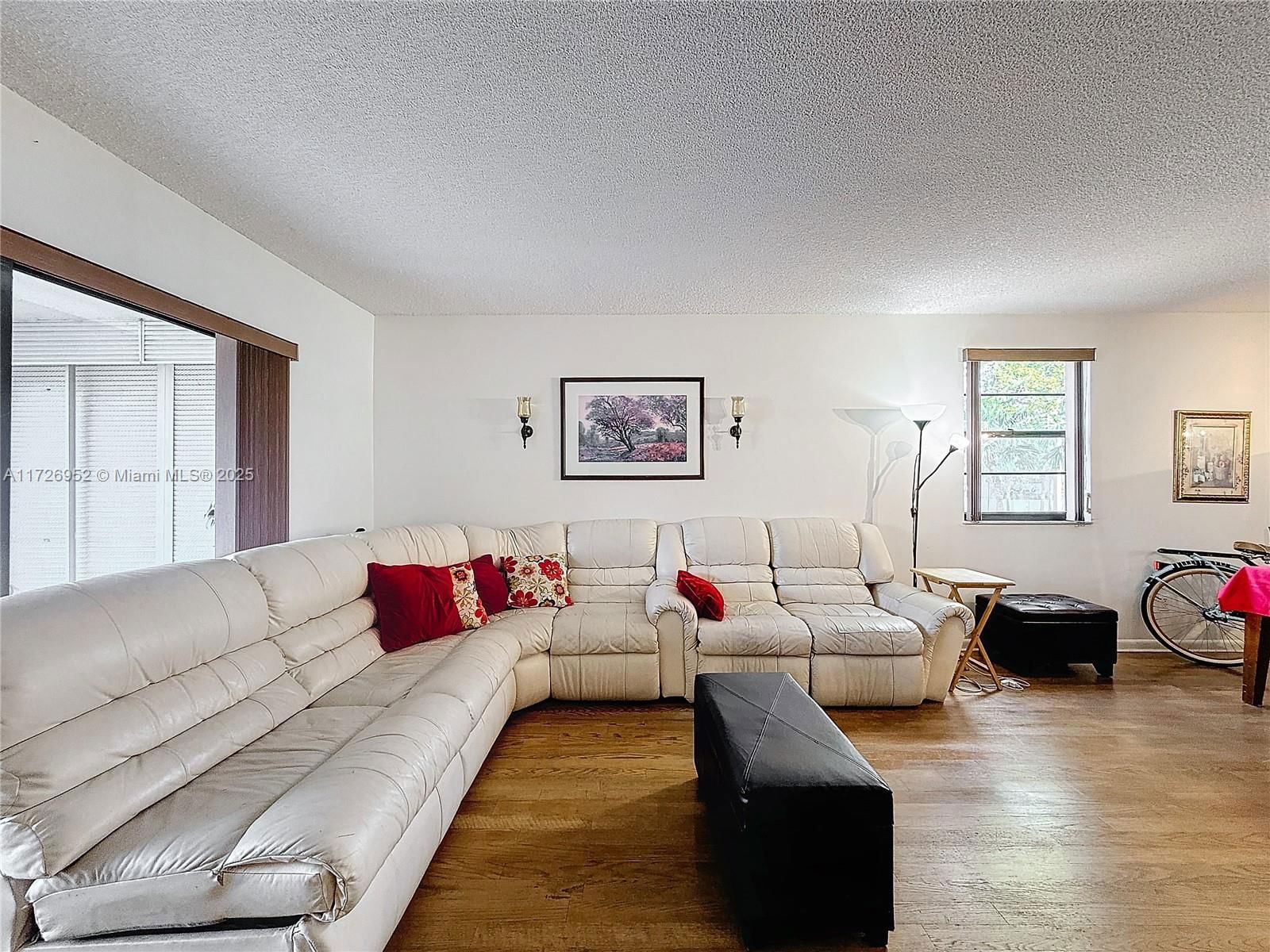 Real estate property located at 4975 Sabal Palm Blvd #214, Broward, Lakes Of Carriage Hills, Tamarac, FL