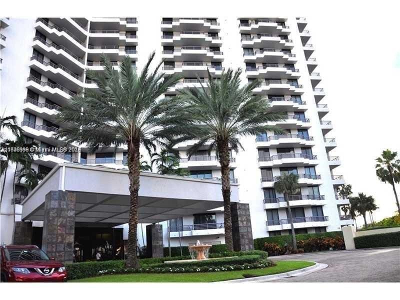 Real estate property located at 3300 191st St #518, Miami-Dade, PARC CENTRAL AVENTURA SOU, Aventura, FL