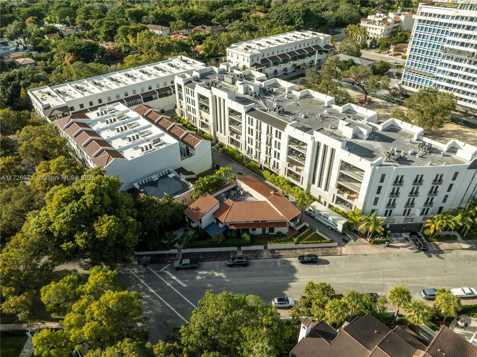 Real estate property located at 723 Biltmore Ct #723, Miami-dade, Coral Gables Biltmore Sec, Coral Gables, FL