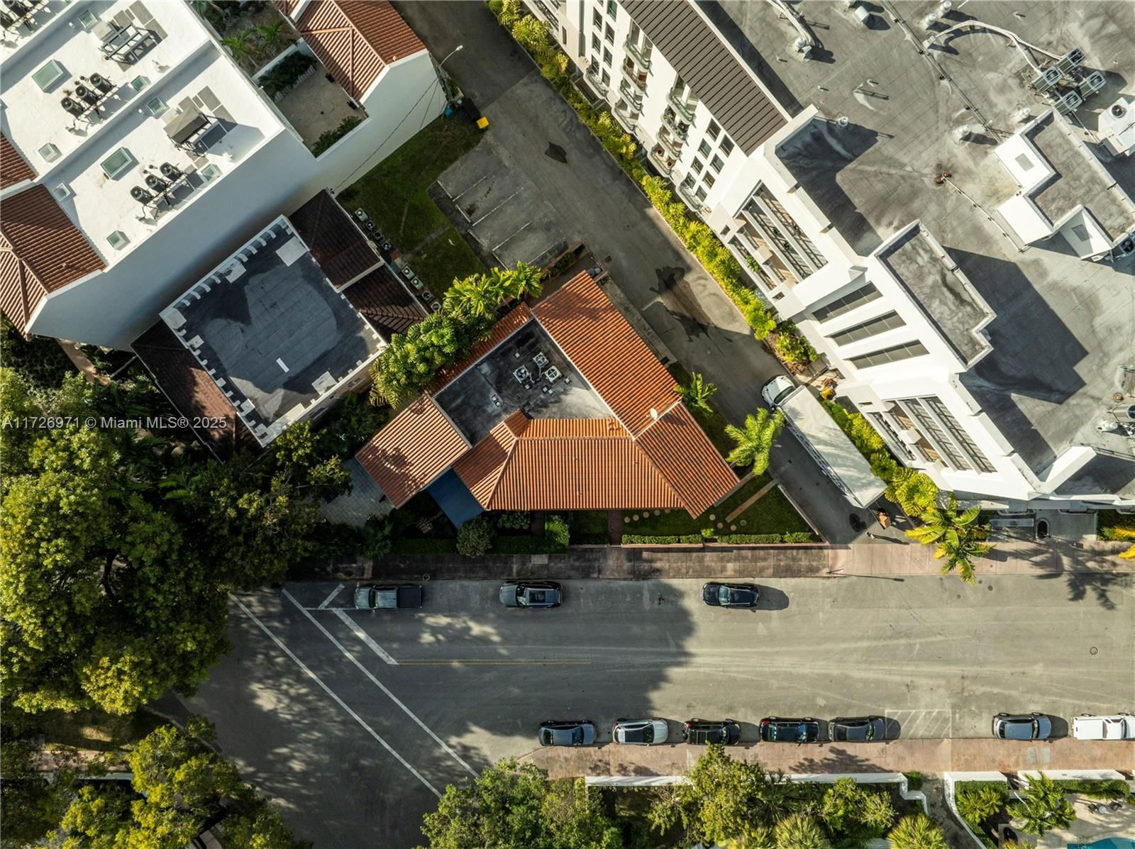 Real estate property located at 723 Biltmore Ct #723, Miami-dade, Coral Gables Biltmore Sec, Coral Gables, FL