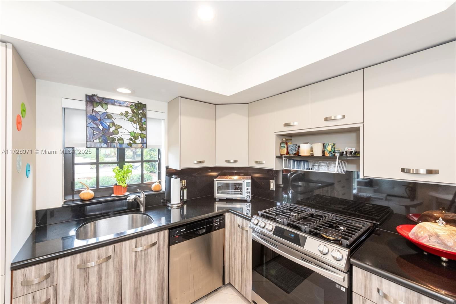 Real estate property located at 723 Biltmore Ct #723, Miami-dade, Coral Gables Biltmore Sec, Coral Gables, FL