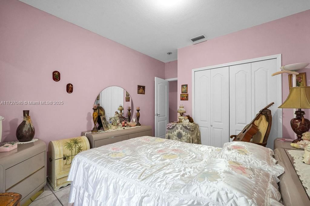 Real estate property located at 14199 9th St, Miami-dade, Vecin Homes 1st Addn, Miami, FL